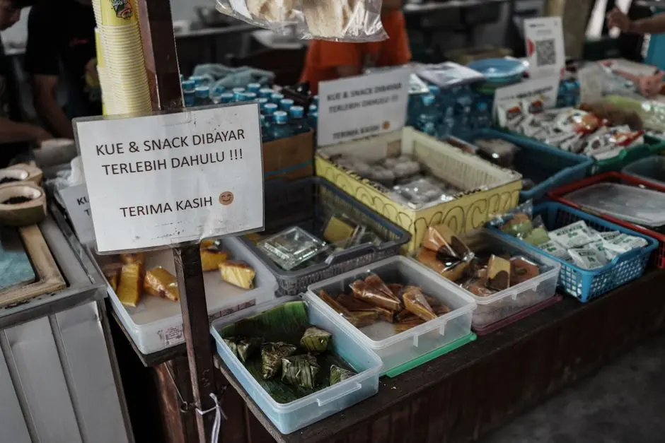 Jajanan Khas Pulausinyaunyau yang Bikin Rindu Masa Kecil